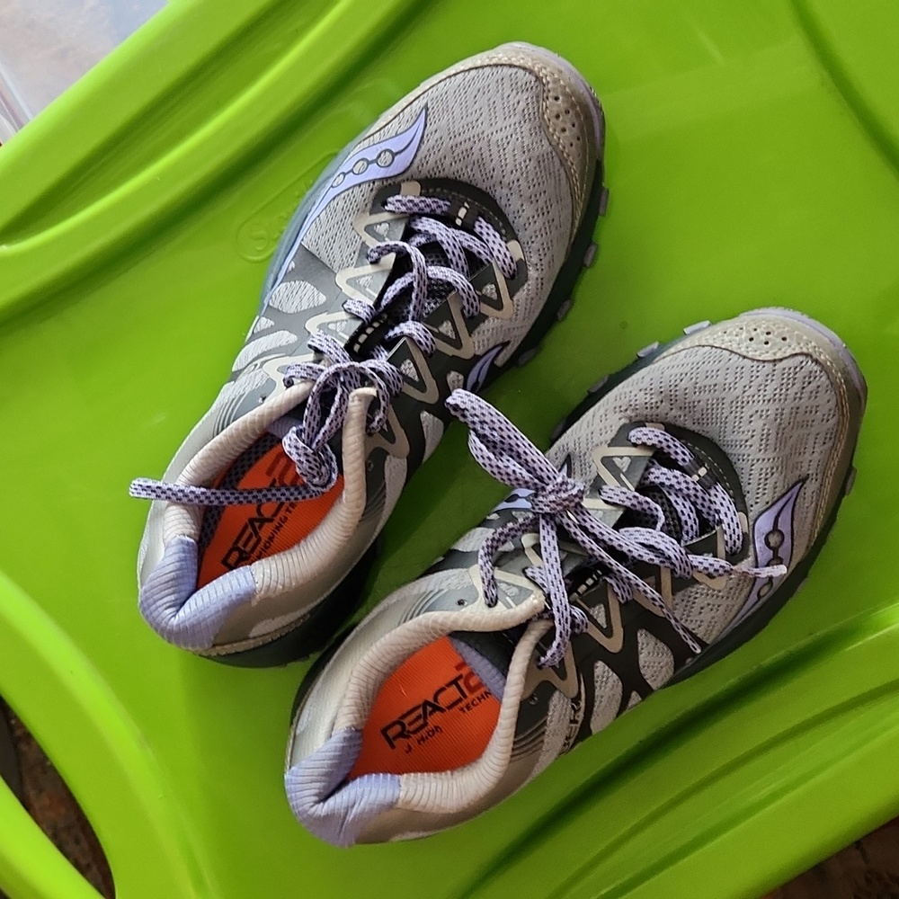 Saucony react2u sz 5.5